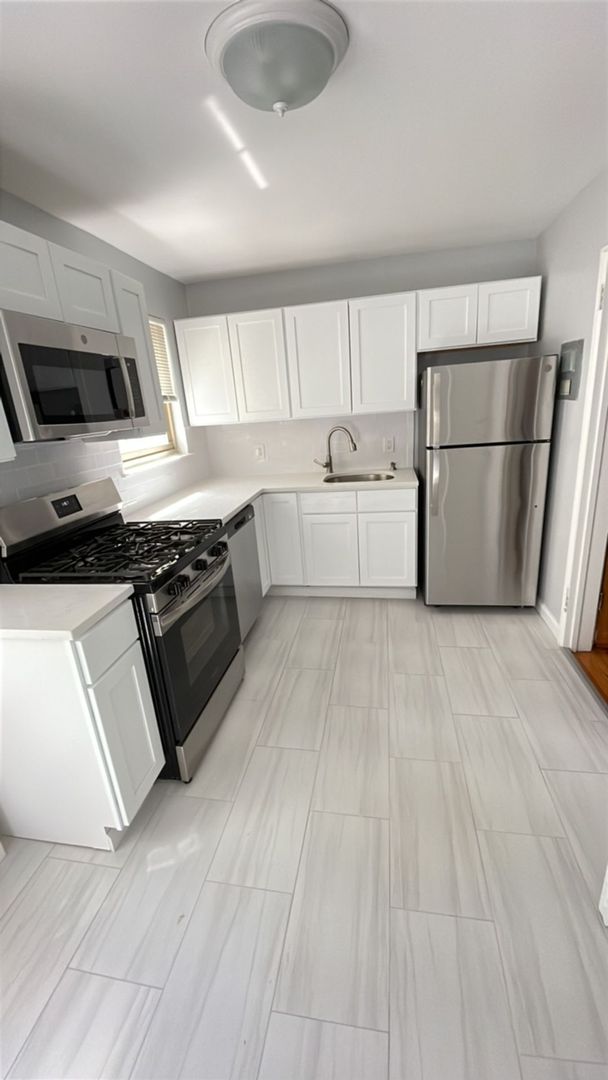 New Providence Apartment: 48 Southgate Road