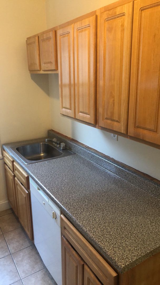 Weehawken Apartment: 24 50th Street