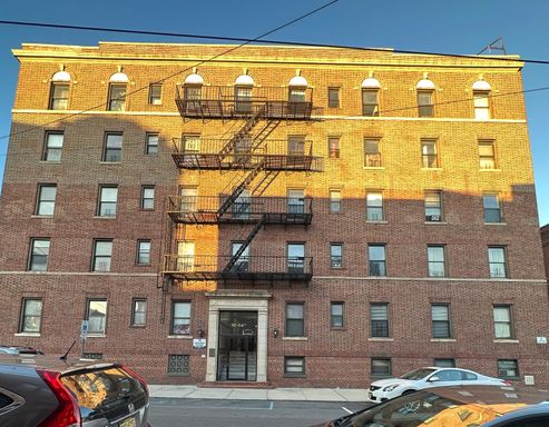 90 64th Street - 2A – photo 1