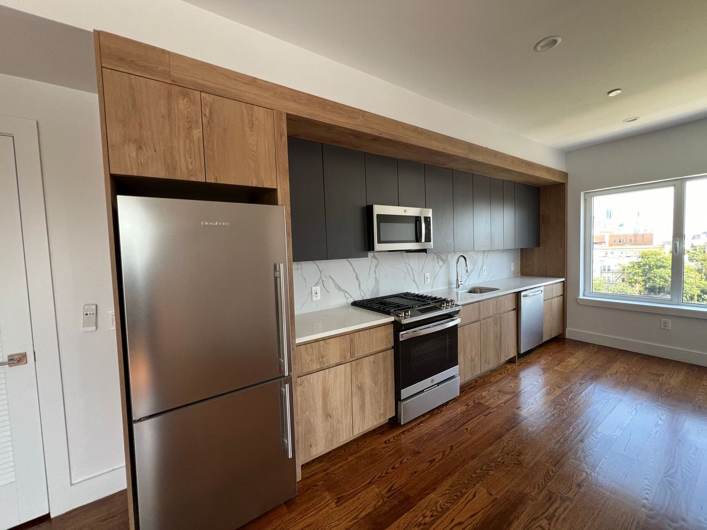 Jersey City Apartment: 96-100 Tuers Avenue