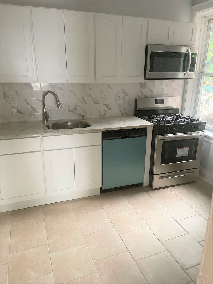 Bayonne Apartment: 85-87 West 32nd Street