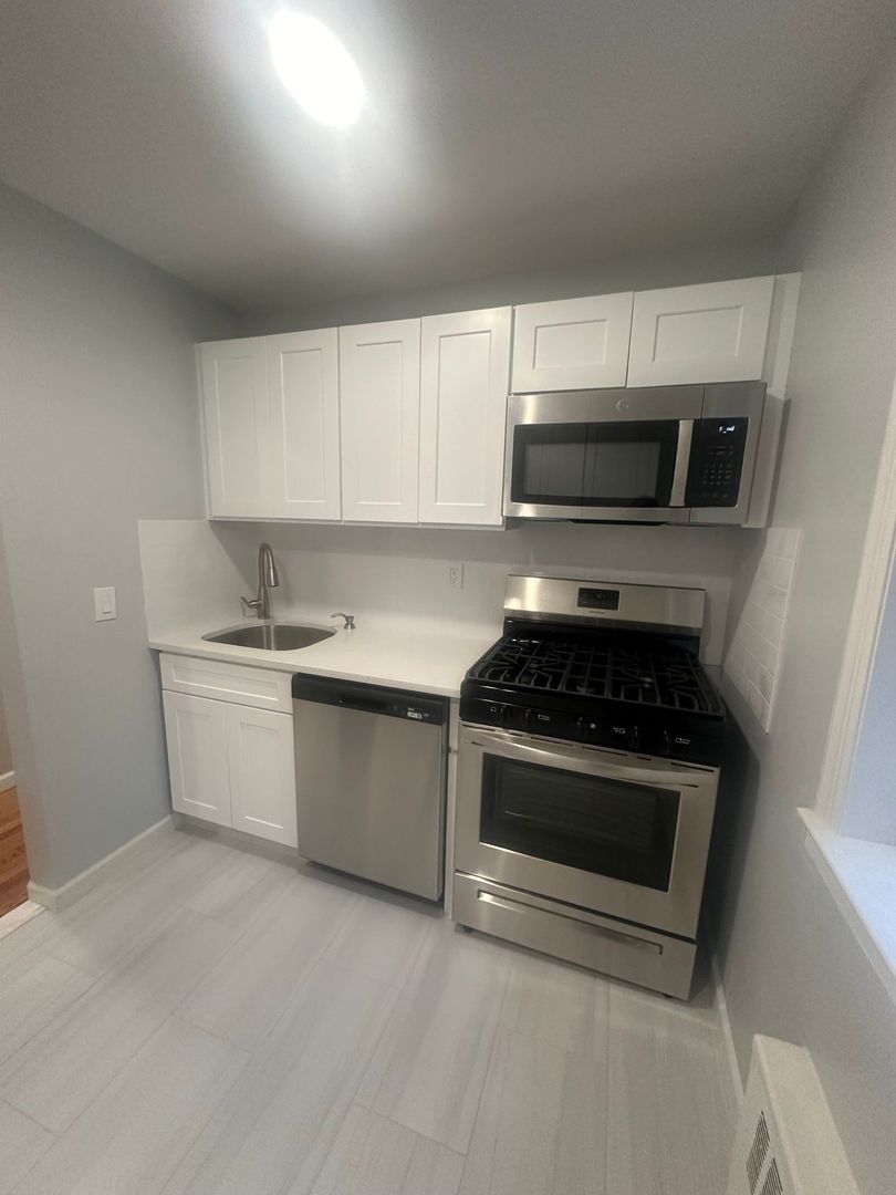 West New York Apartment: 1-9 62nd Street