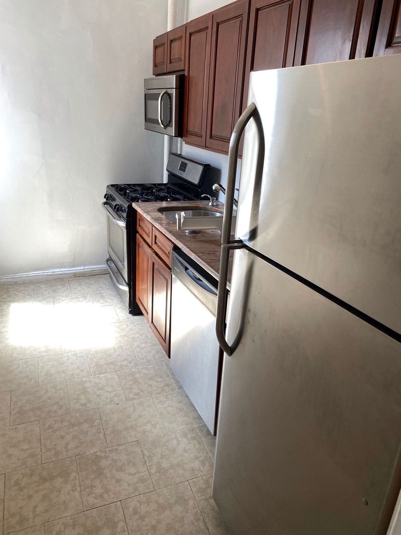 Jersey City Apartment: 20 Tonnele Avenue