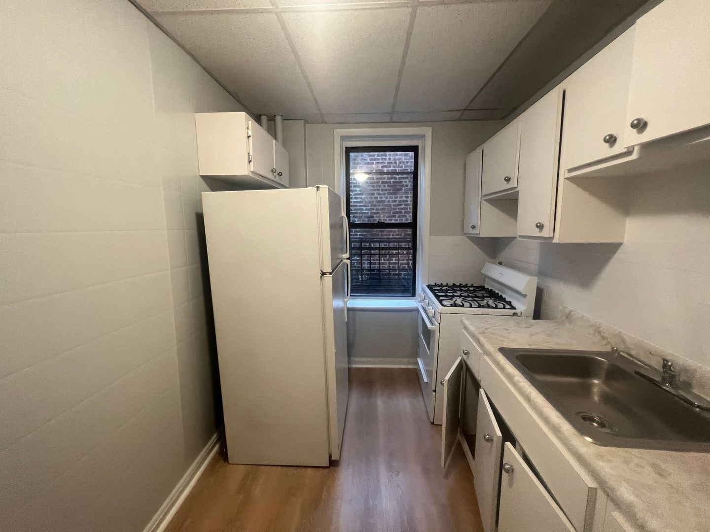 Bayonne Apartment: 1111-1113 Kennedy Boulevard