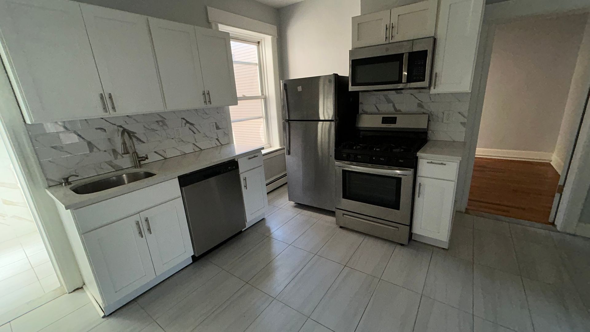 Jersey City Apartment: 174-176 Tonnelle Avenue