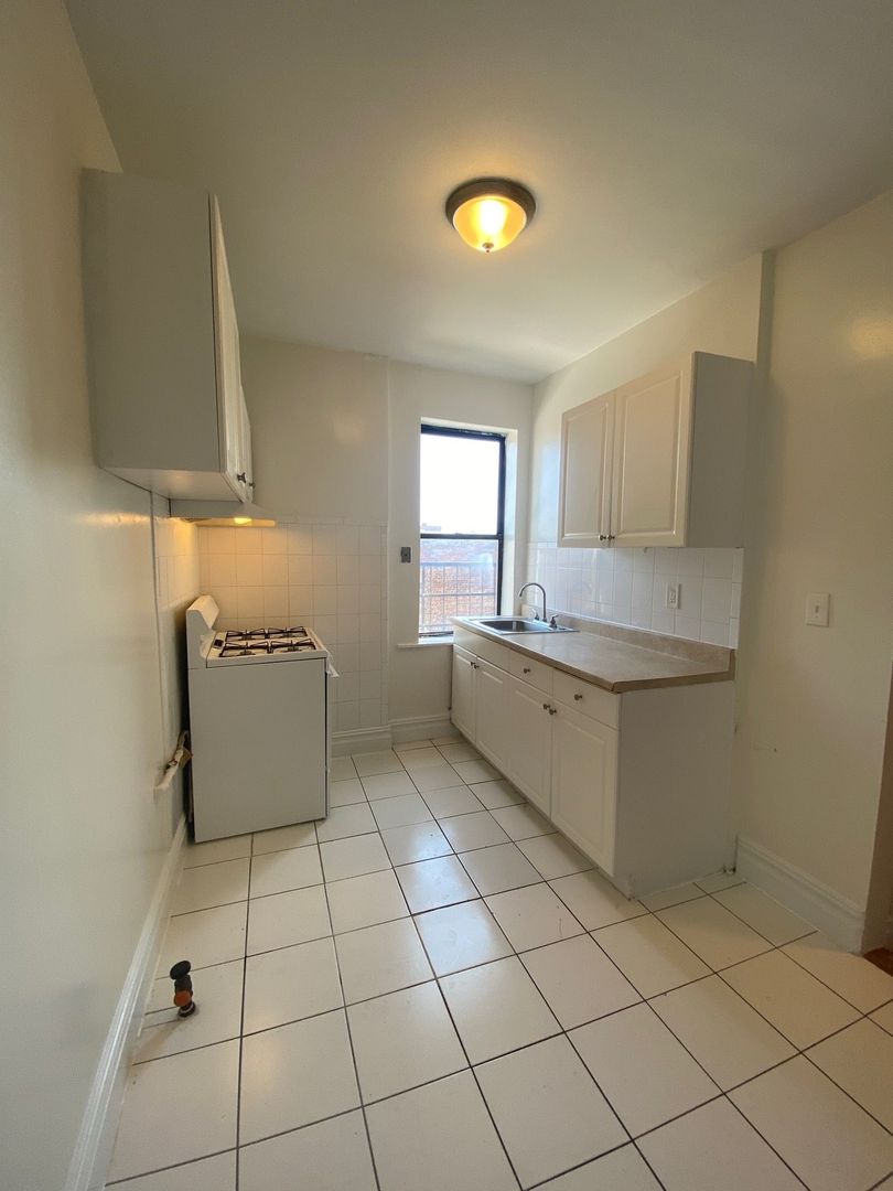 West New York Apartment: 525 60th Street