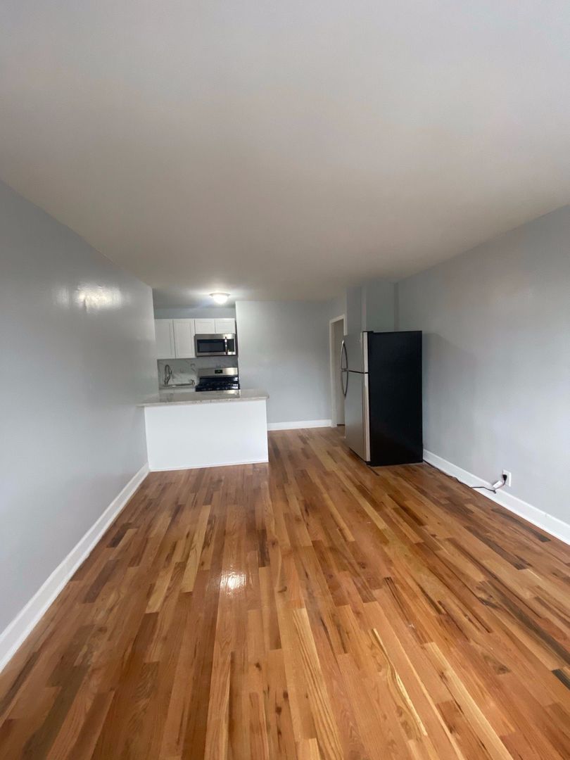 Weehawken Apartment: 700 Boulevard East