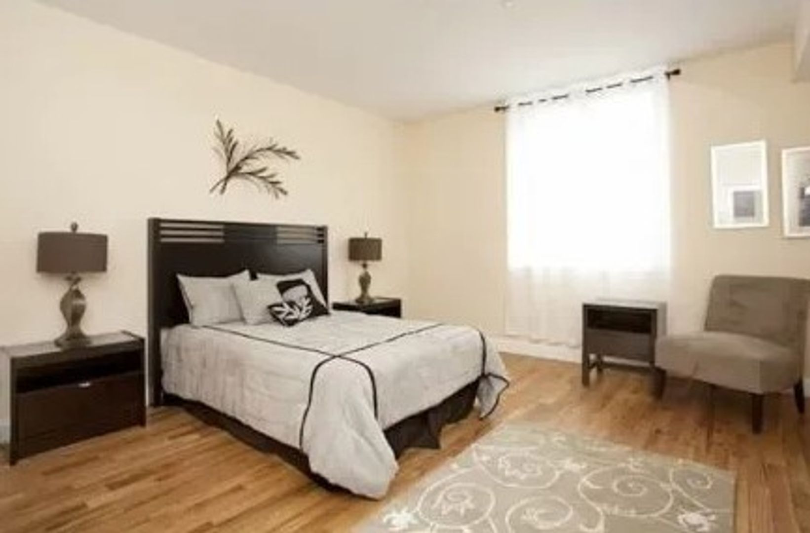 Guttenberg Apartment: 422-430 68th Street