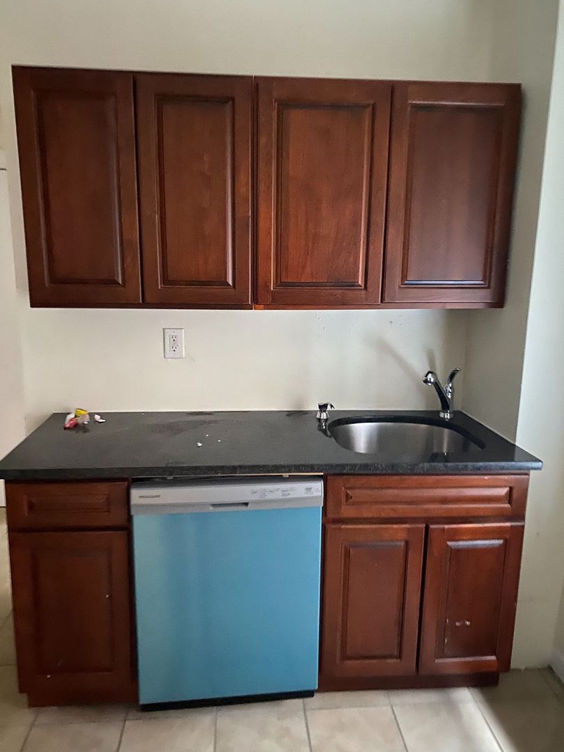 Jersey City Apartment: 319 Fairmount Avenue