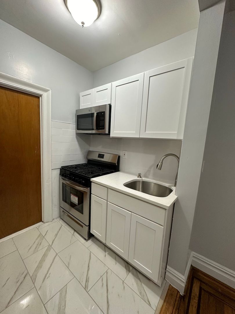 West New York Apartment: 6412 Park Avenue