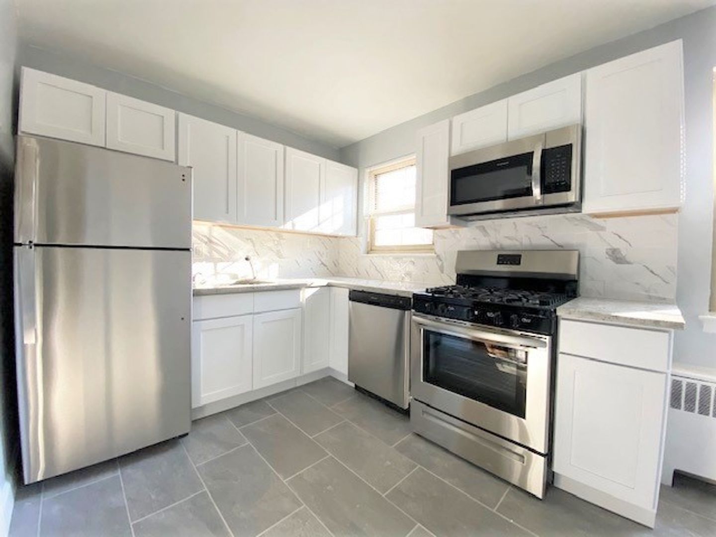 New Providence Apartment: 48 Southgate Road
