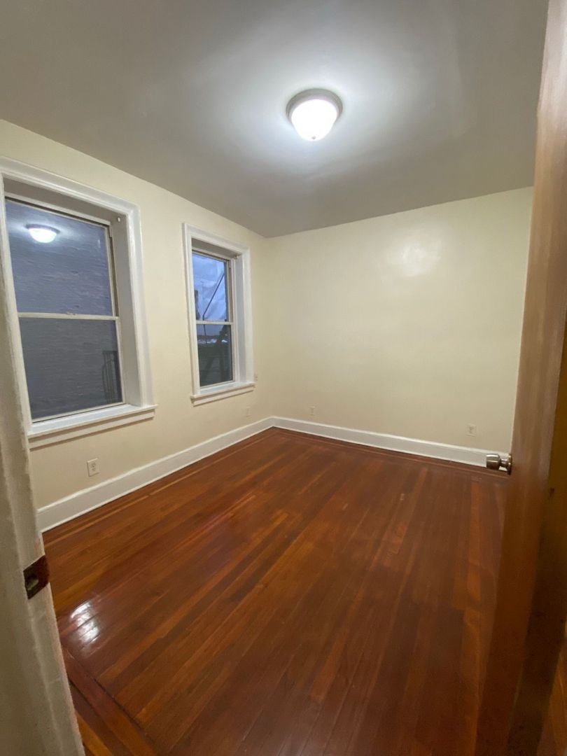 Weehawken Apartment: 24 50th Street