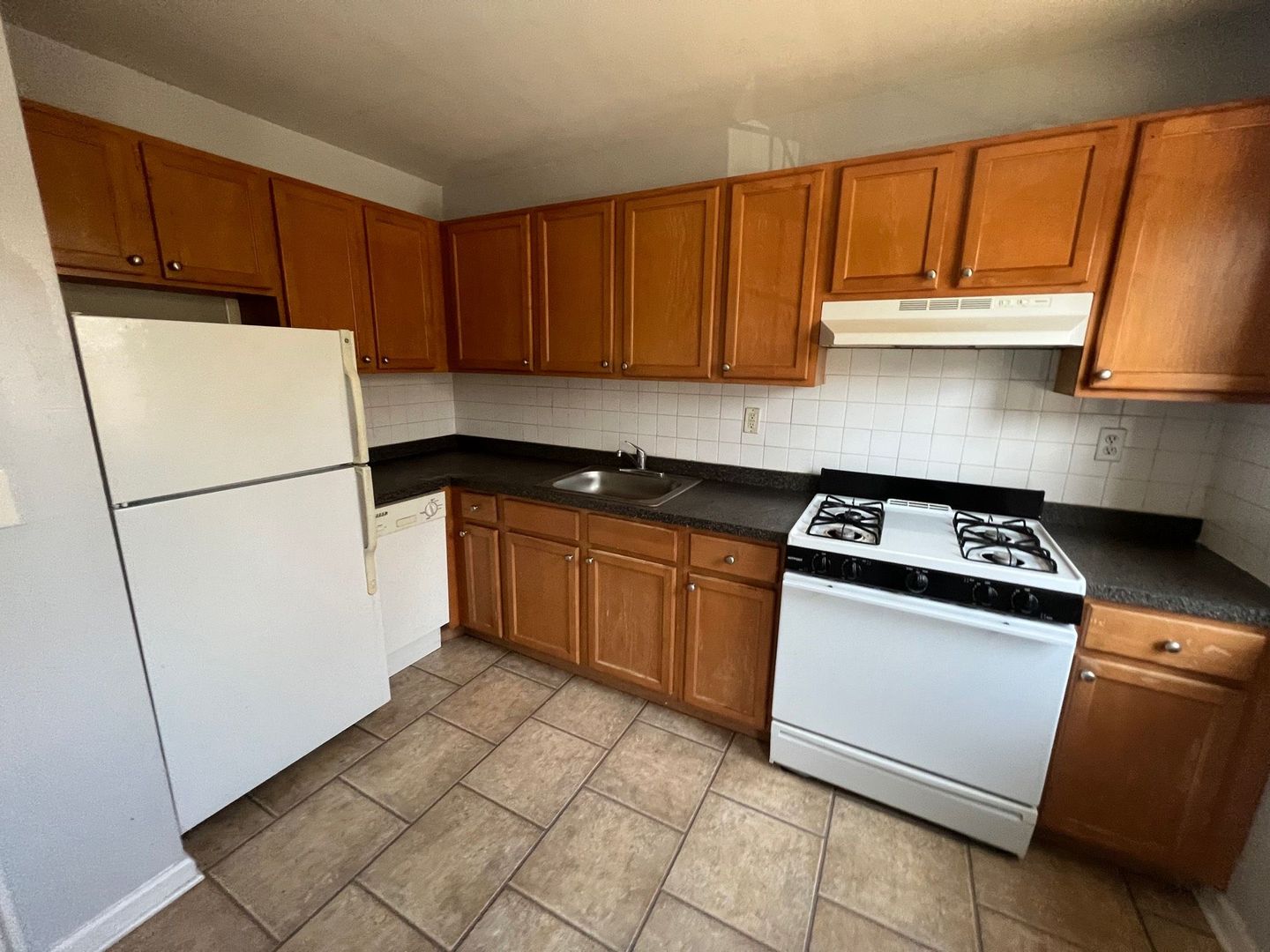 New Providence Apartment: 48 Southgate Road