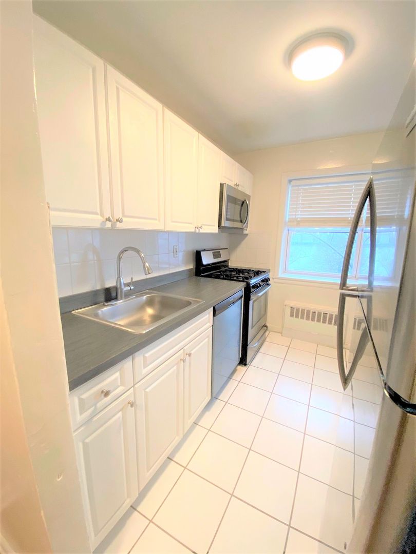 West New York Apartment: 1-9 62nd Street
