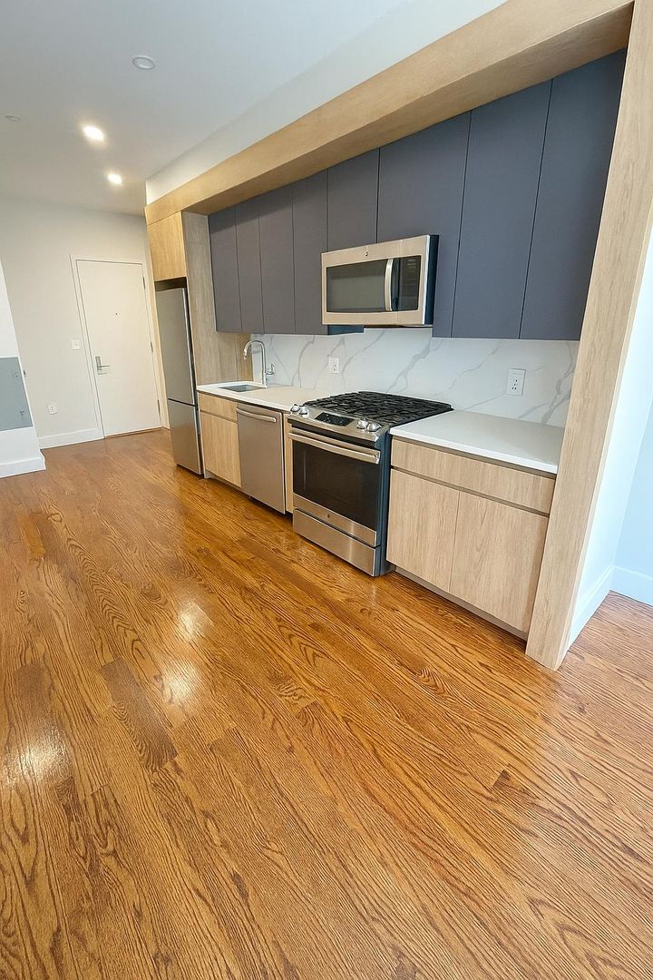 Jersey City Apartment: 96-100 Tuers Avenue