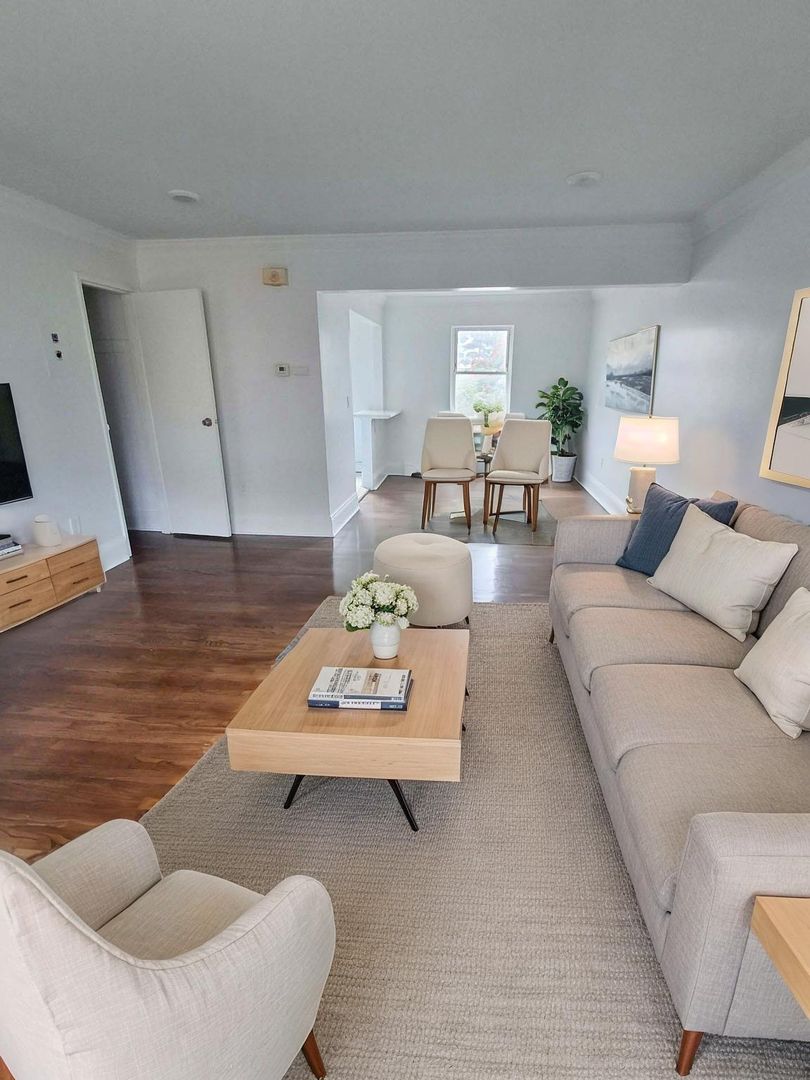 East Rutherford Apartment: 351 Van Winkle Street