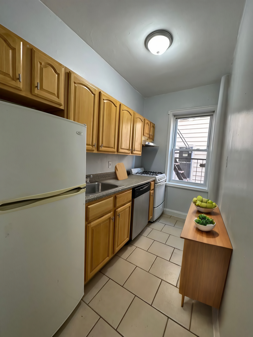 Jersey City Apartment: 20 Tonnele Avenue