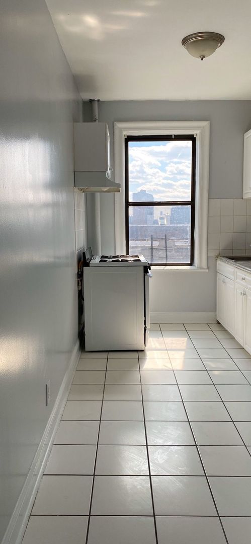 West New York Apartment: 90 64th Street