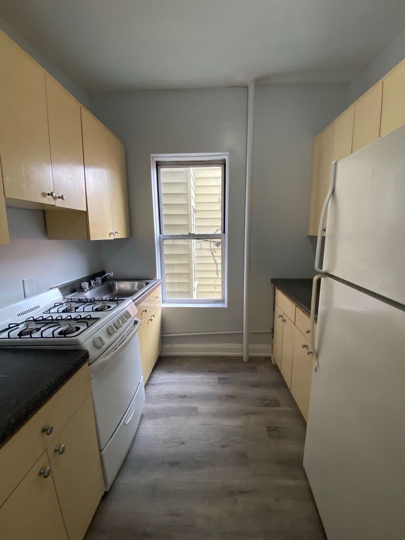 Weehawken Apartment: 4614 Park Avenue