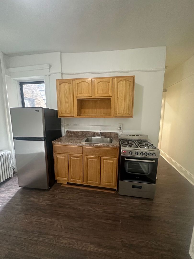 Union City Apartment: 3316-3318 New York Avenue