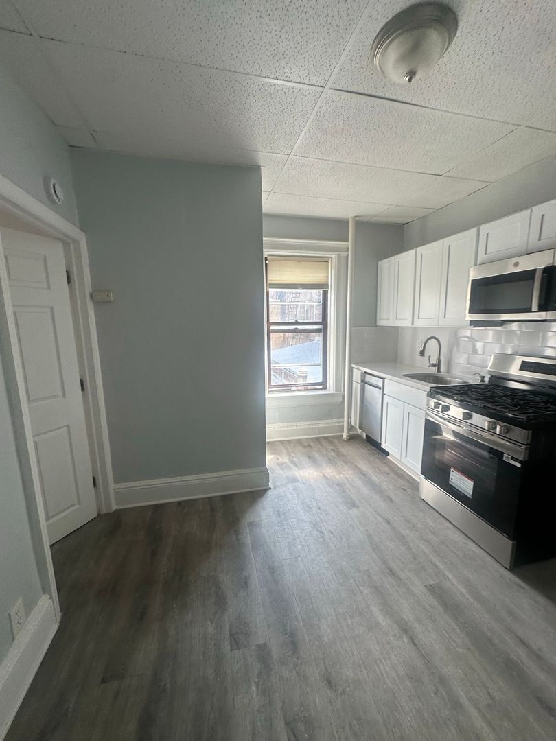 Weehawken Apartment: 4614 Park Avenue