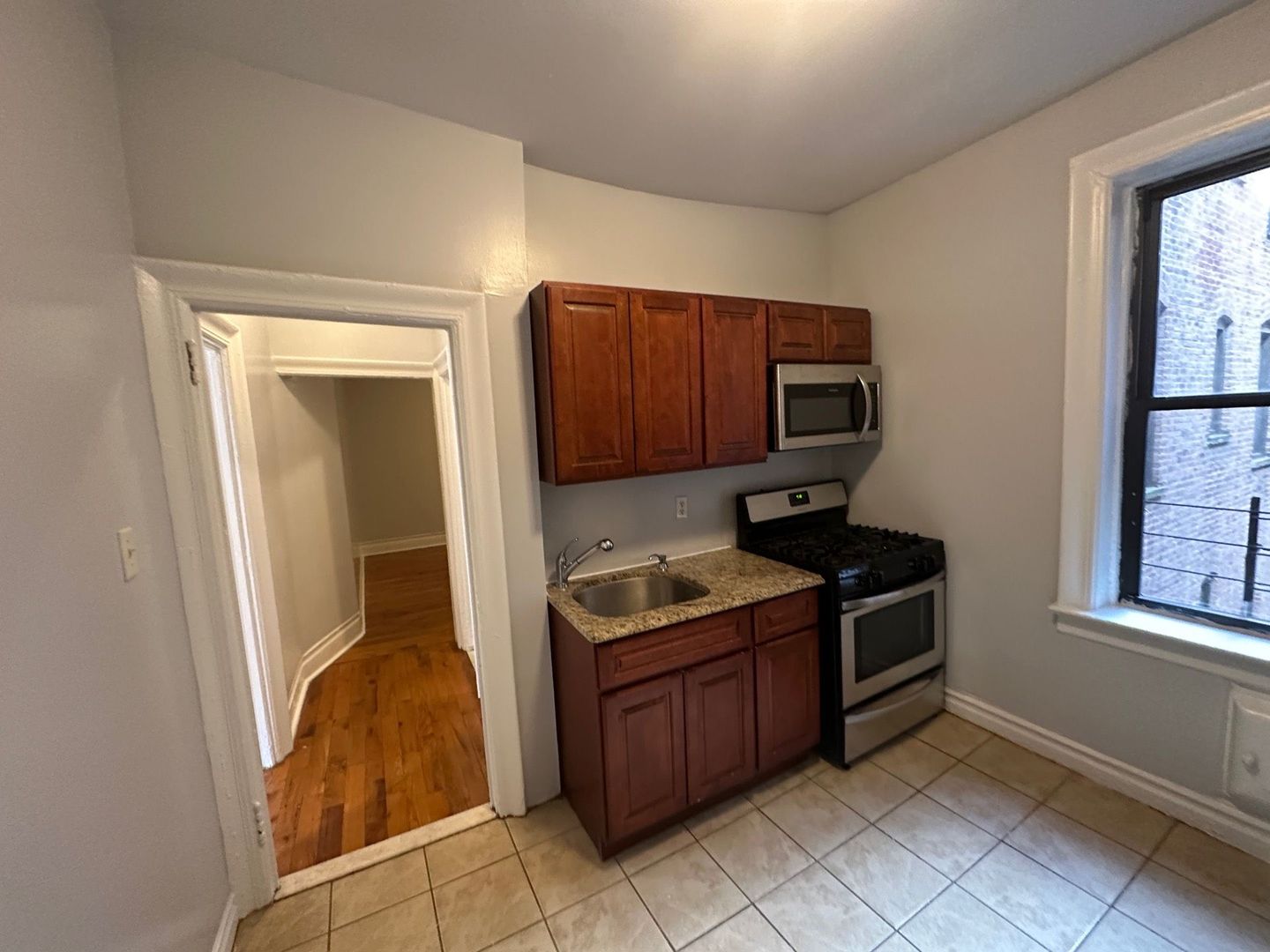 Jersey City Apartment: 321 Fairmount Avenue