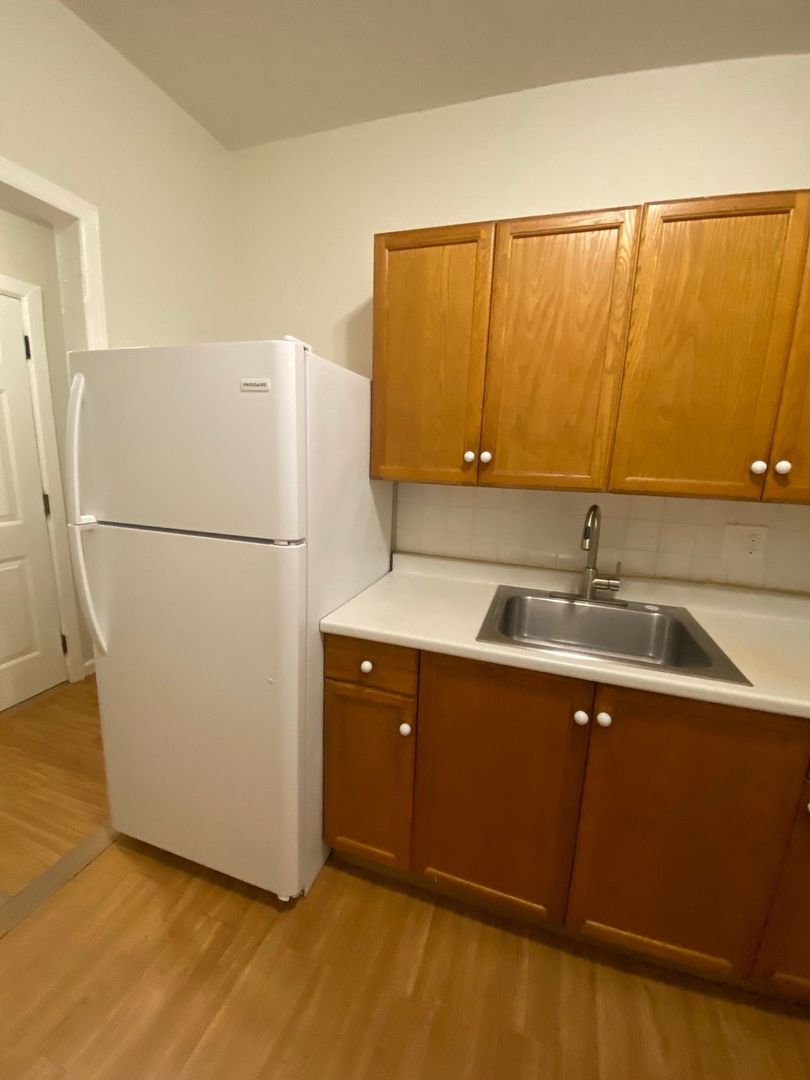 Union City Apartment: 313-315 11th Street LLC