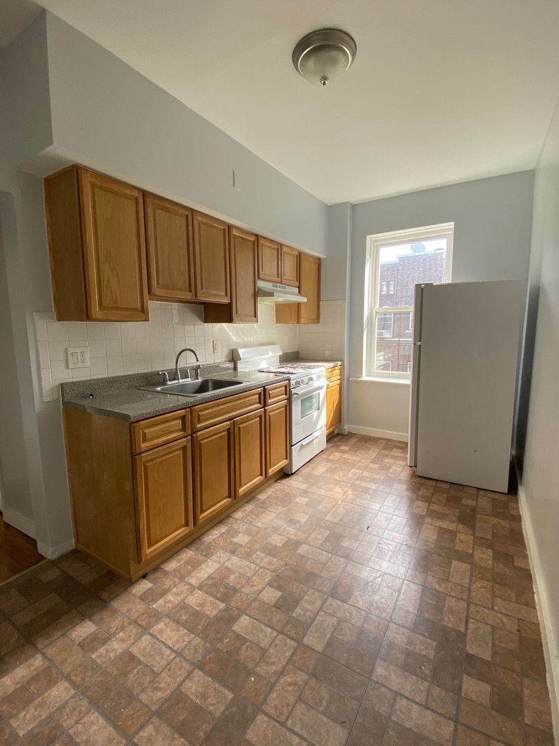 Union City Apartment: 1415 Palisade Avenue