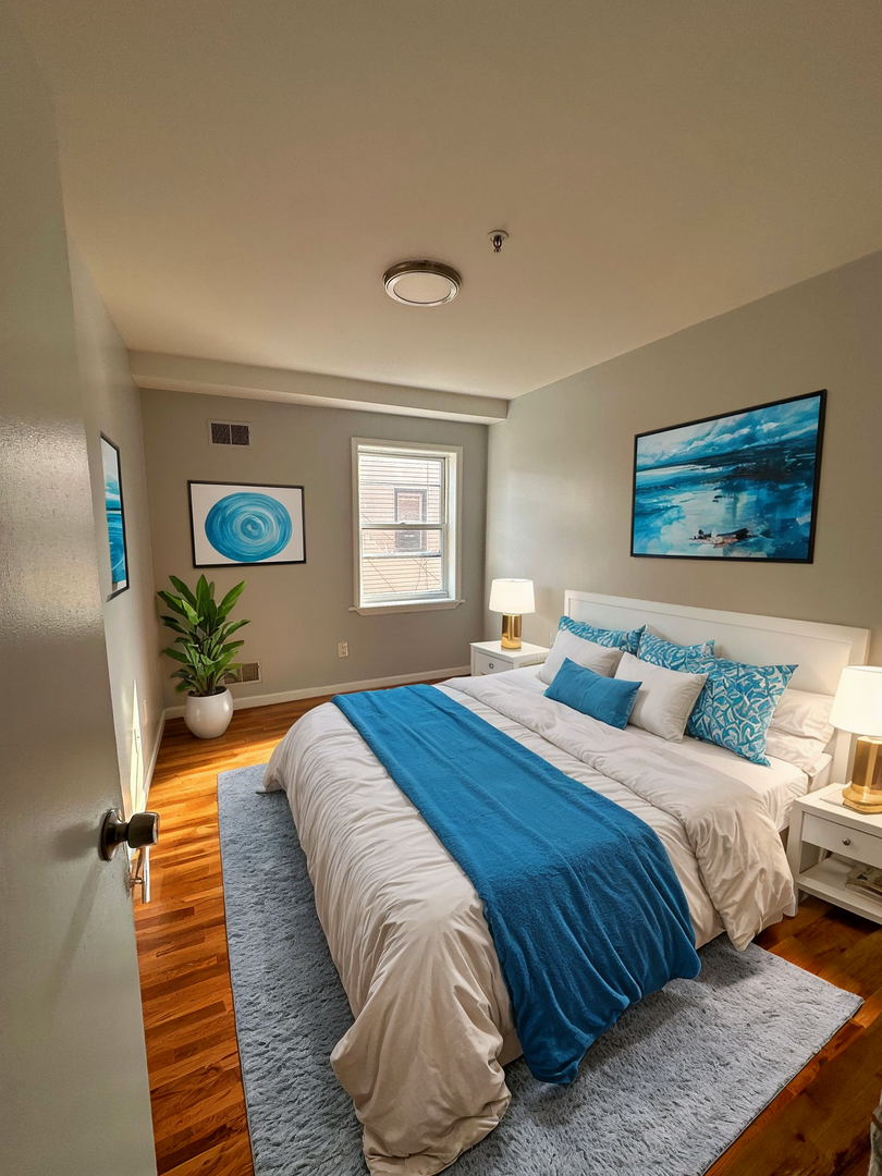 Union City Apartment: 812 New York Avenue
