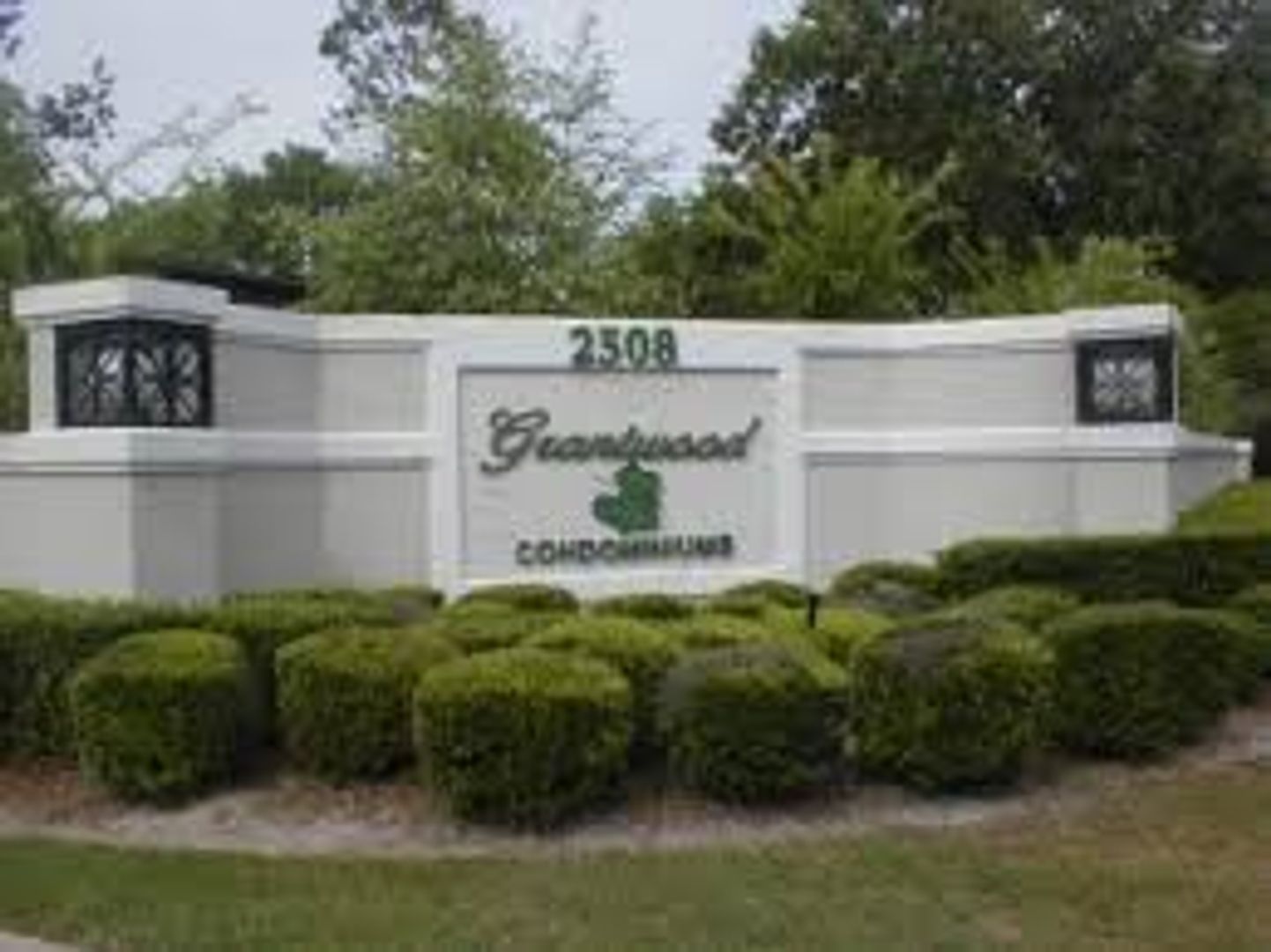 Gainesville Townhome: 2508 SW 35th Place #F32