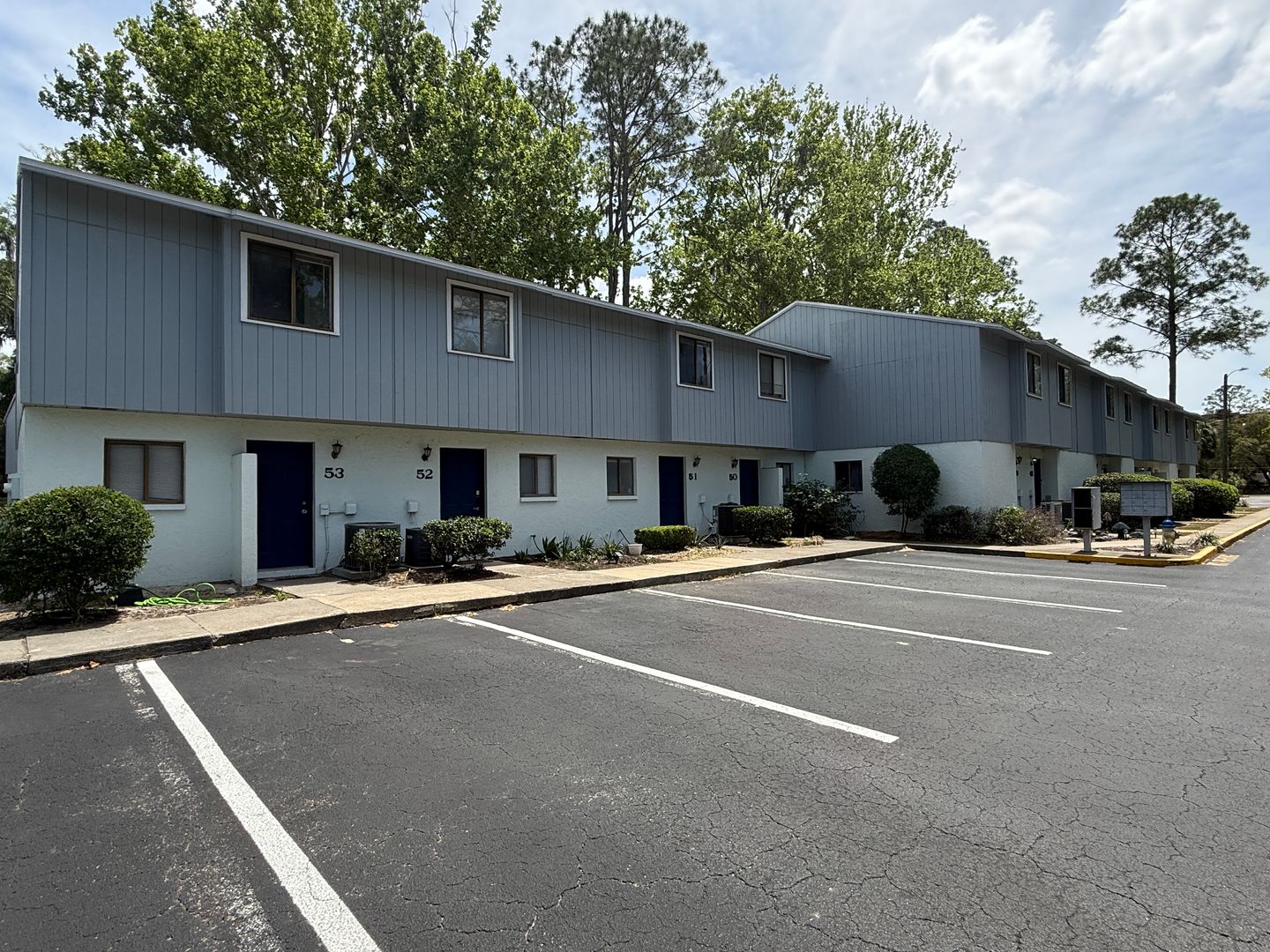 Gainesville Townhome: 3600 SW 19th Avenue #51