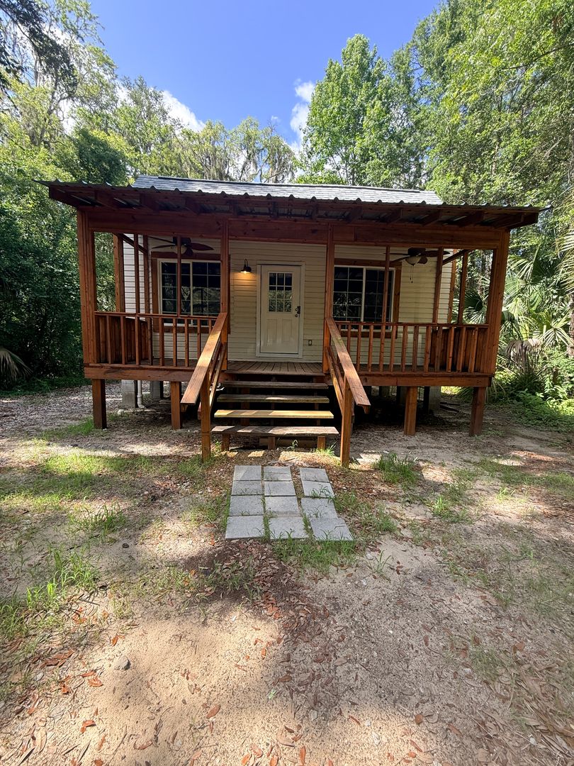 Gainesville House: 1229 NE 3rd Avenue