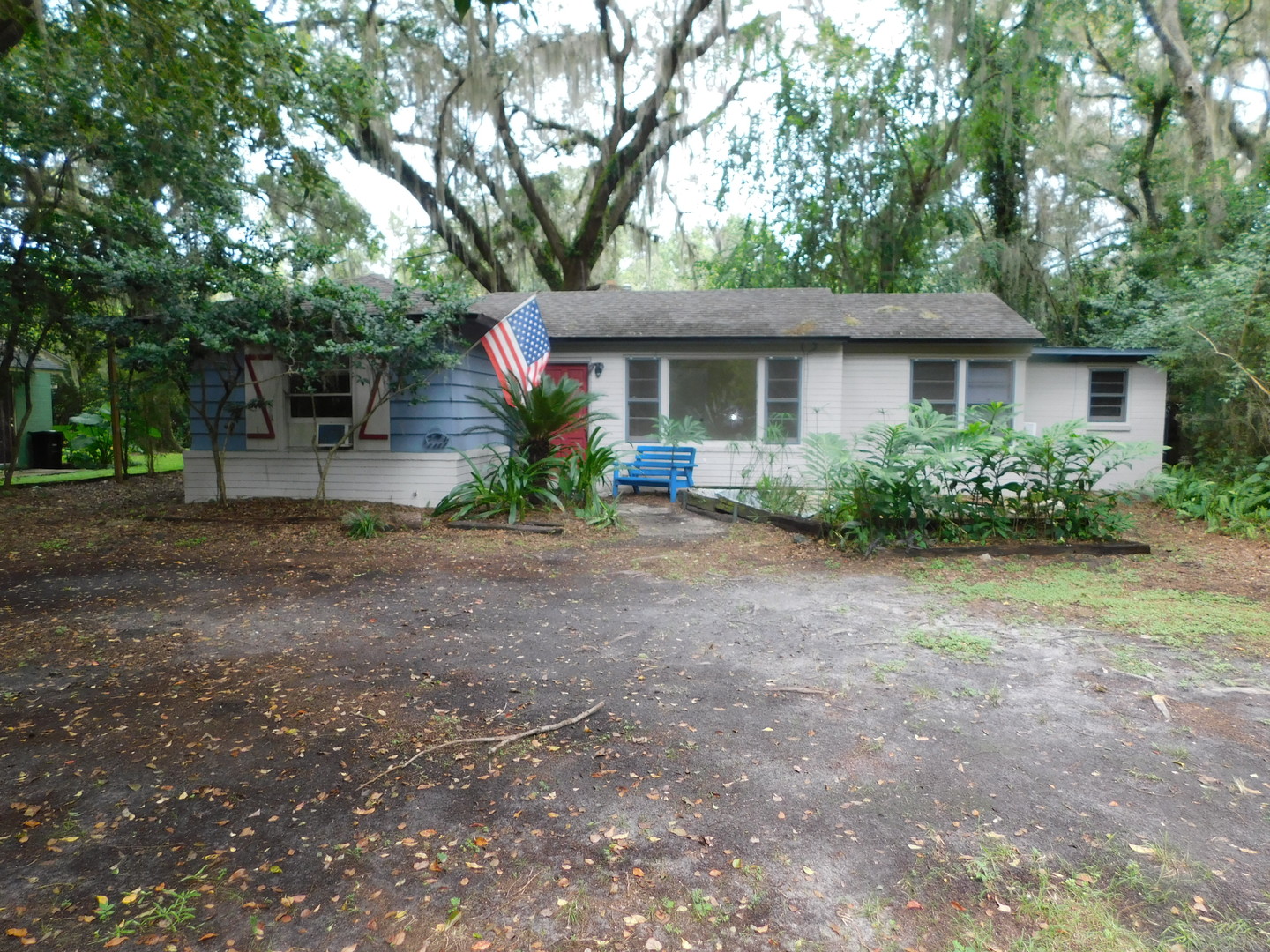 Gainesville House: 820 NW 24th Avenue