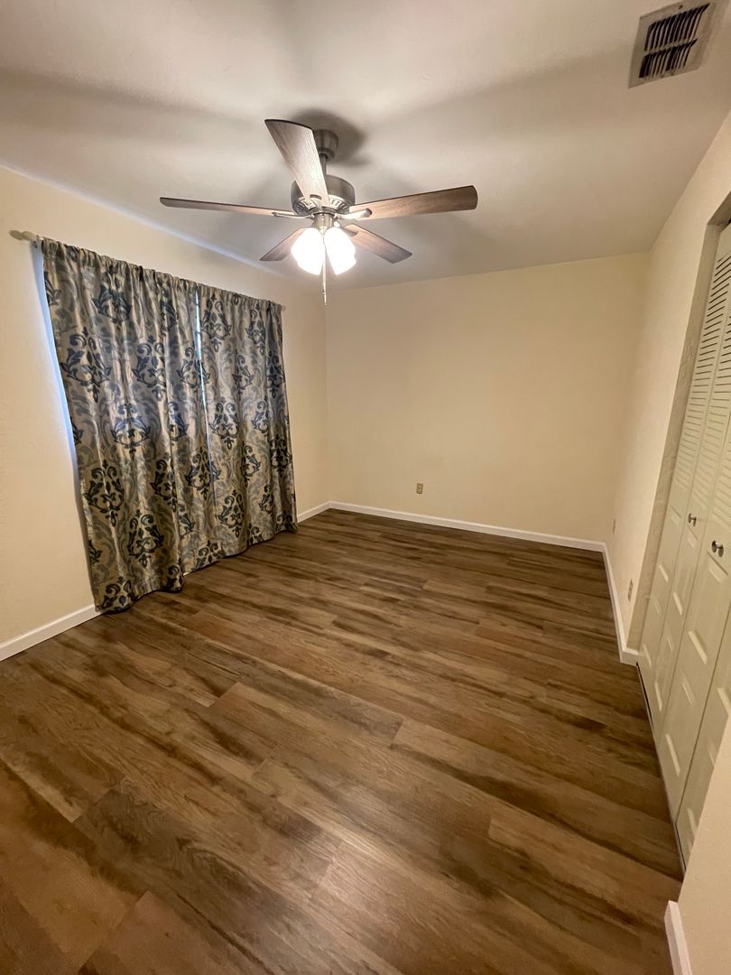 Gainesville Apartment: 914 SW 59th Terrace