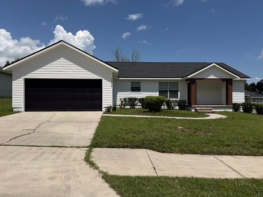 Beautifully Updated Wellington Place Home! – photo 1