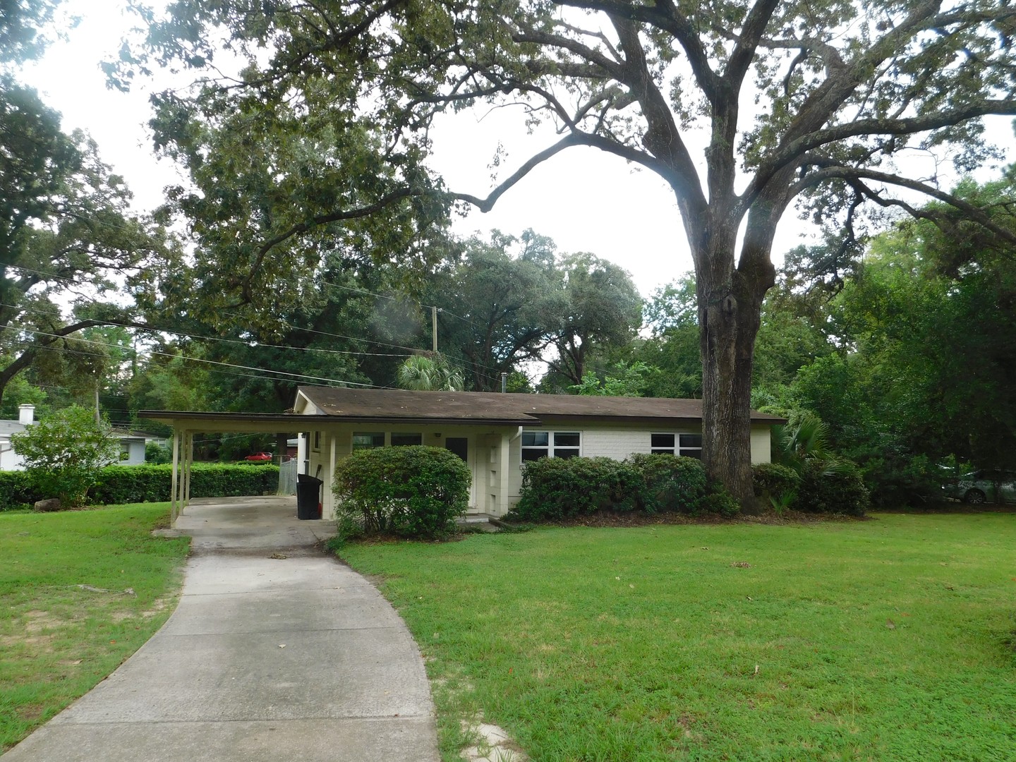 Gainesville House: 413 NW 35th Terrace
