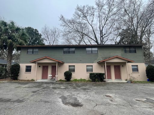 Renovated Townhouse! – photo 1