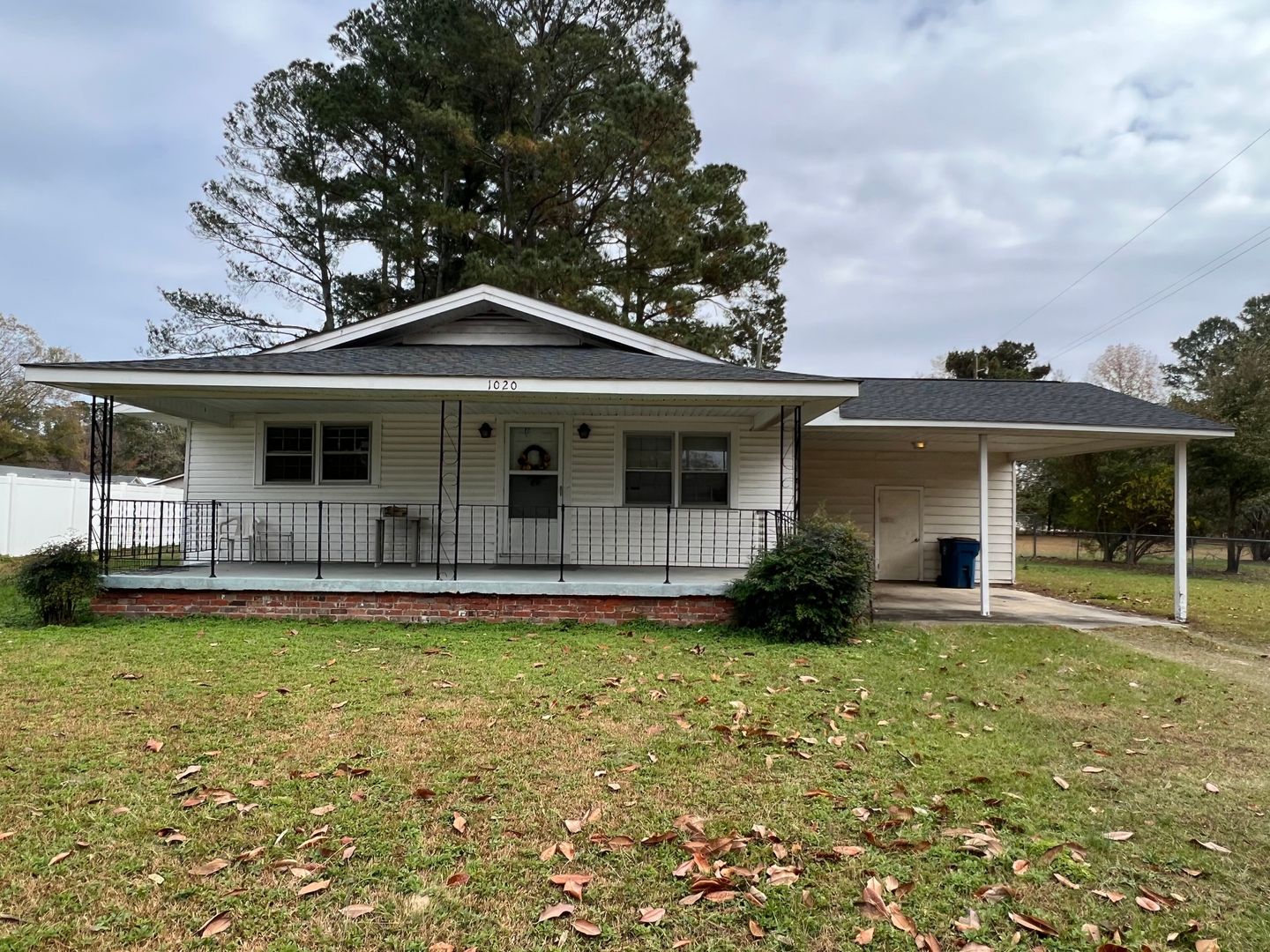 Dunn House: 1020 Fairground Road