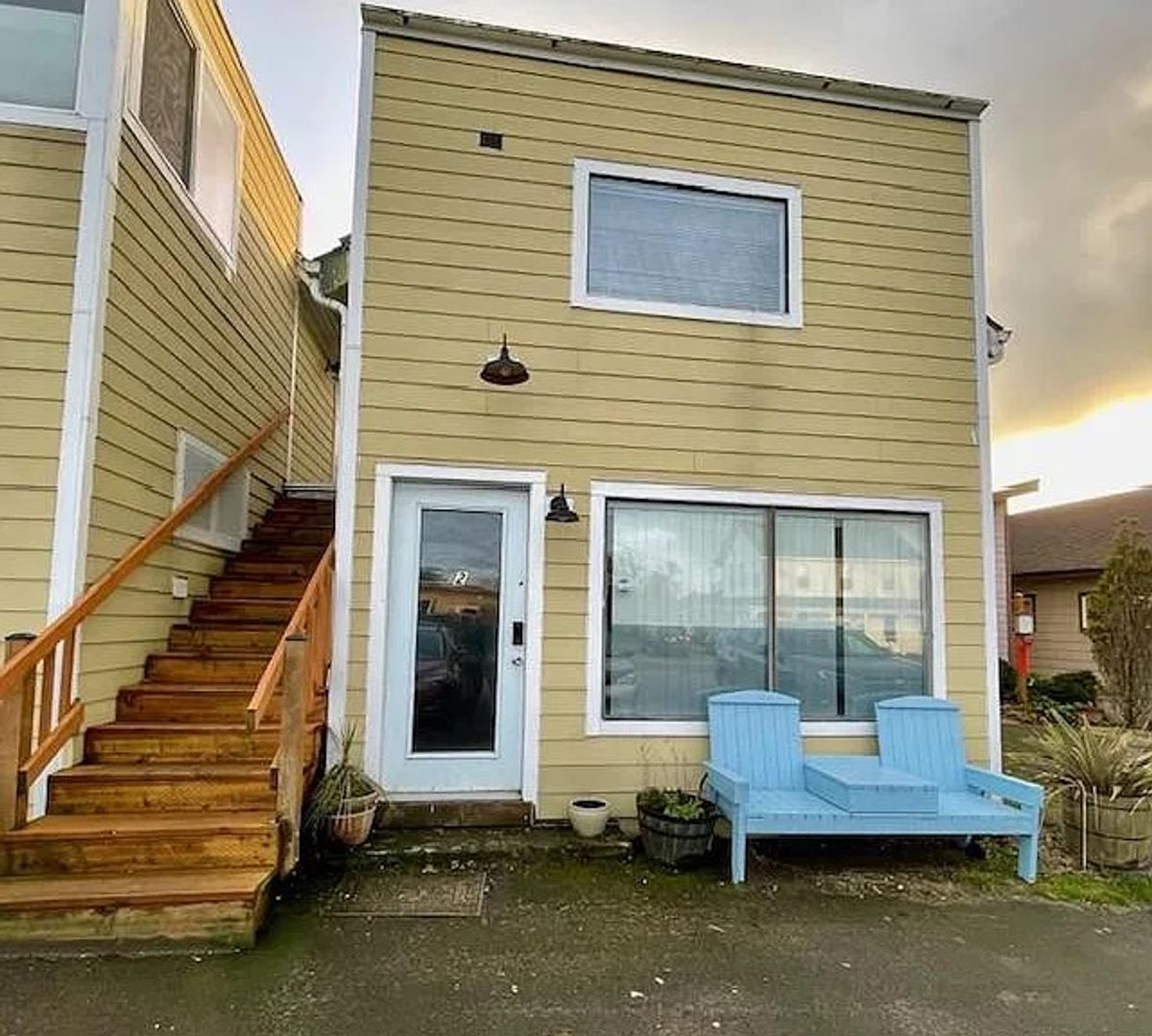 Ocean Park House: 1410 Bay Ave