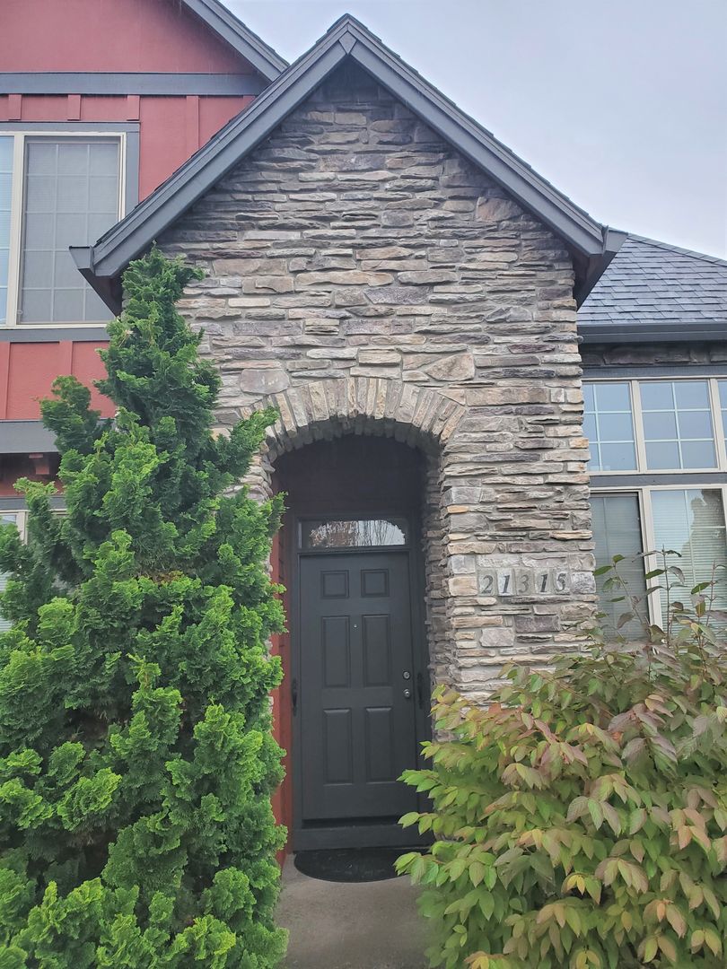Sherwood House: 21315 SW Baler Way