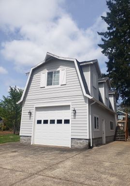 Charming Apartment in Forest Grove Near the University – photo 1