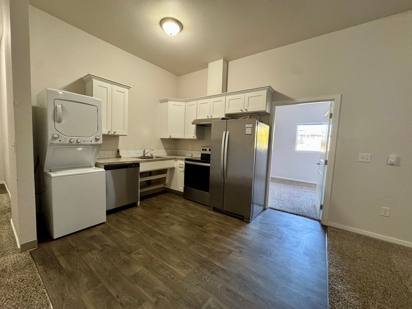 Long Beach Apartment: 1101 Pacific Ave N