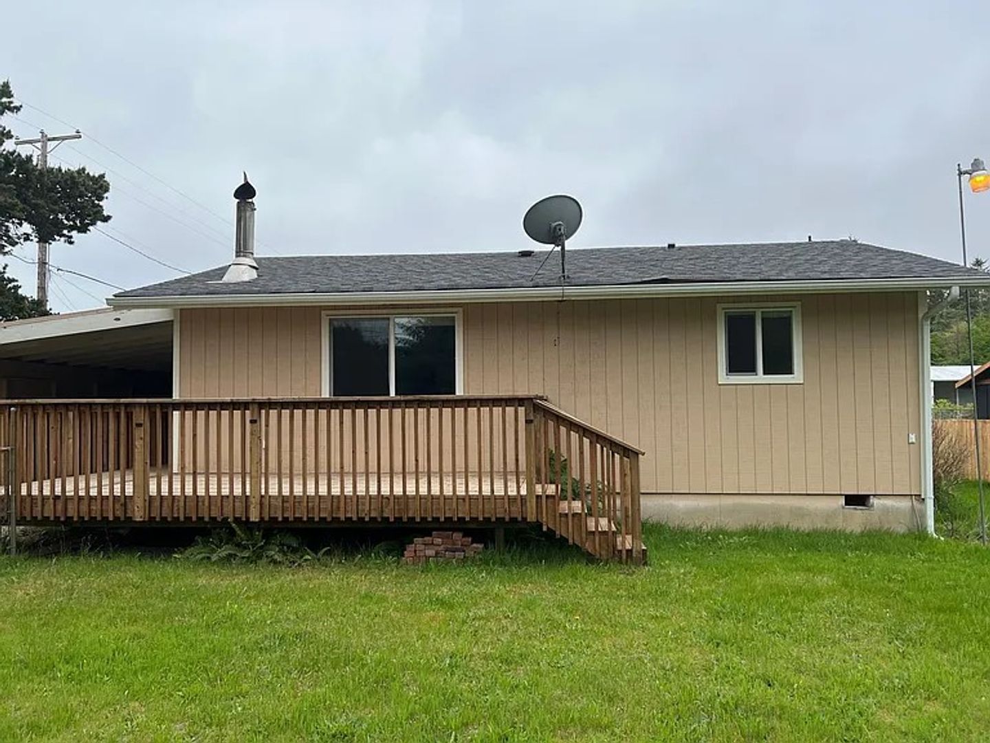 Long Beach House: 2210 68th Pl