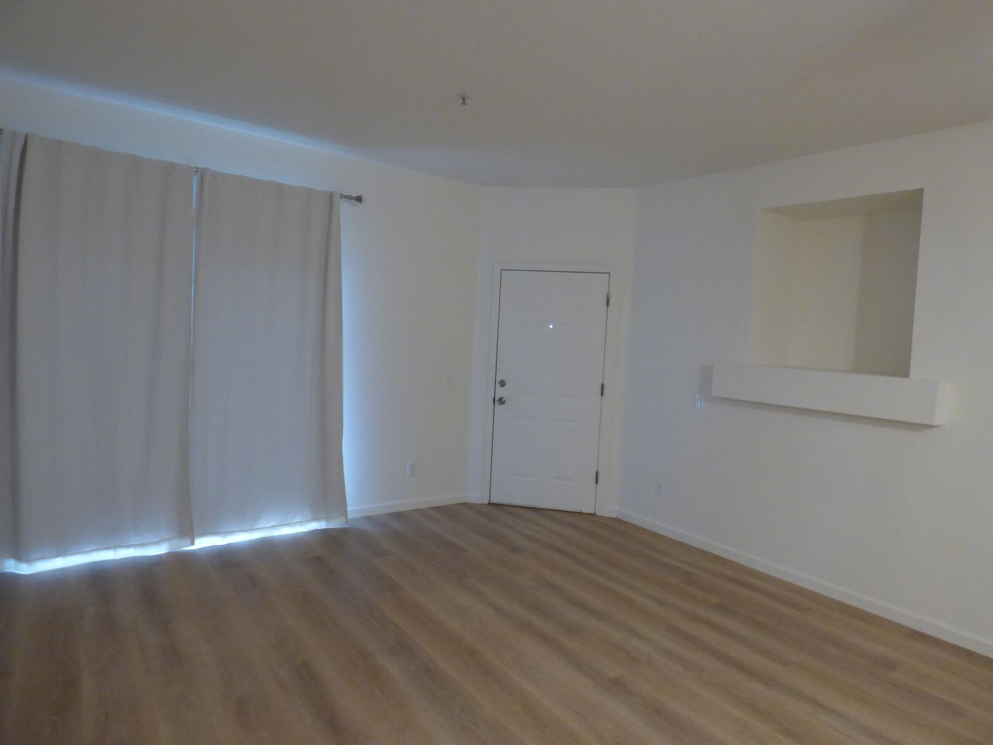 Longmont Apartment: 50 19th Avenue