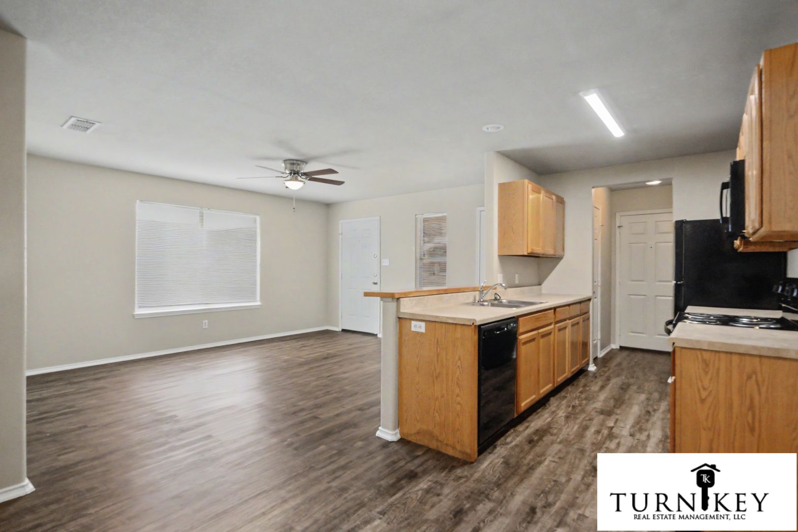 Fort Worth Apartment: 8028-8030 Tanner Ave