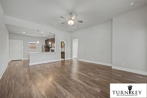 Stunning 3/2 Duplex Home COMING SOON! Lovely Open Kitchen w/ Stainless Steel Appliances ~Open Living Room w/ Luxury Wood-like Plank Flooring ~ Master Suite w/ Walk In Closet /// 1 Car Garage & Fenced Backyard!