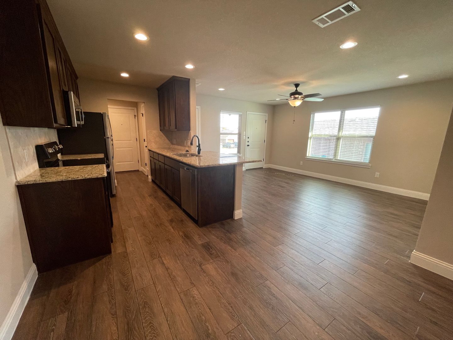 Fort Worth Apartment: 8113-8115 Tanner Ave