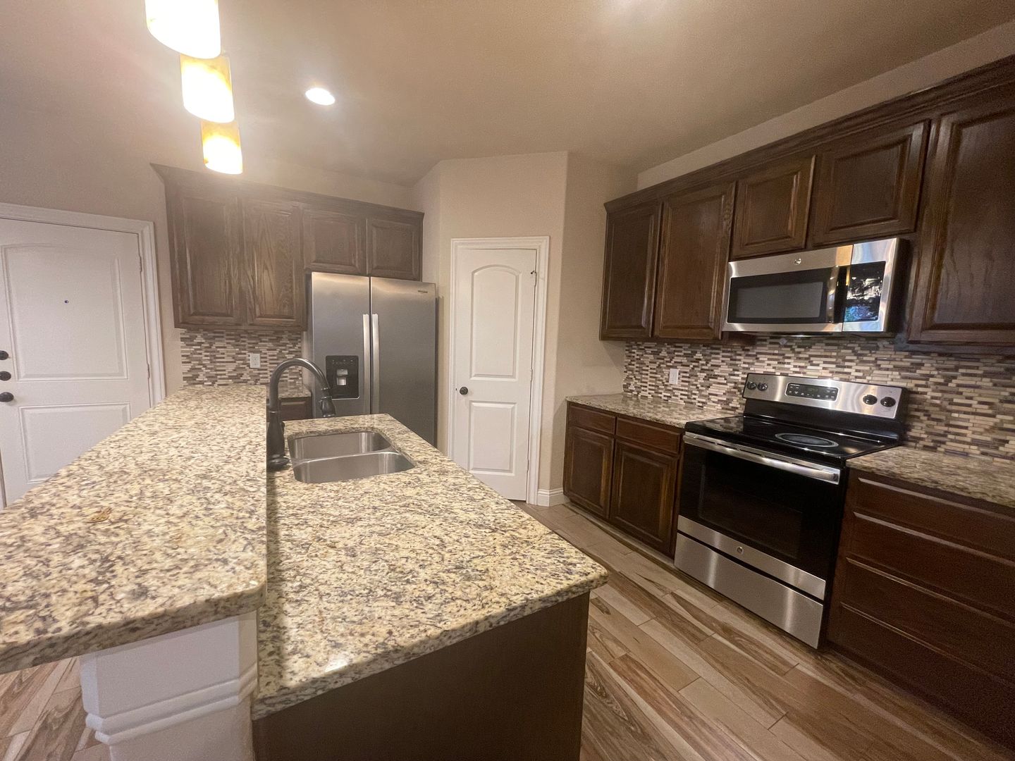 Benbrook Apartment: 7904 Branch Way