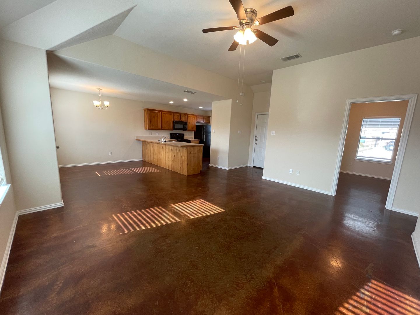 Weatherford Apartment: 100-102 Crossbow Ct.
