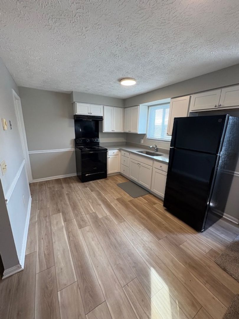 Louisville Apartment: 1422 N Chapel St